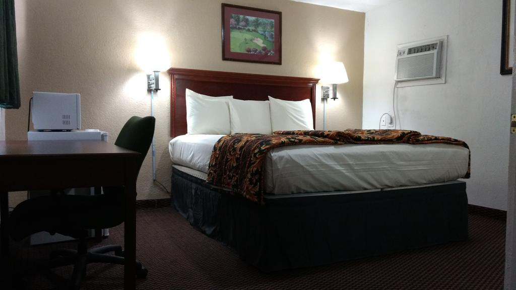 Budget Inn Hamilton Екстериор снимка