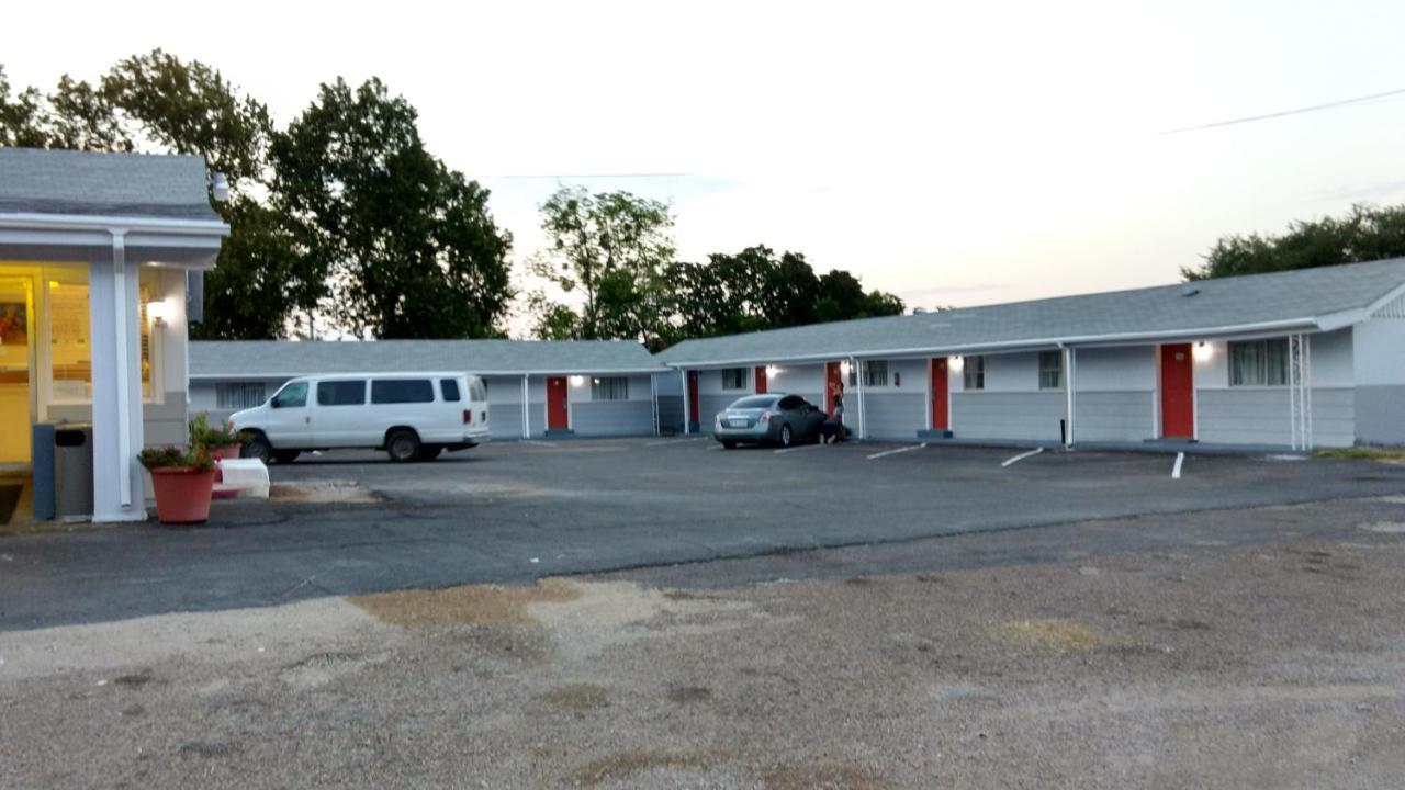 Budget Inn Hamilton Екстериор снимка